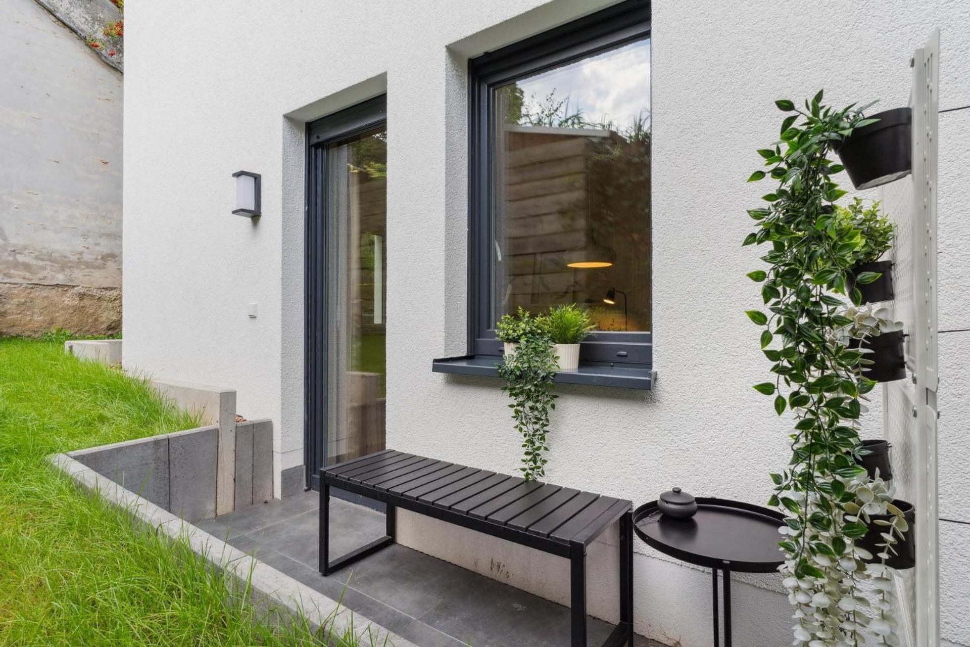 Deluxe Apartment In Bielefeld City Mit Parkplatz Und Terrasse Eksteriør bilde